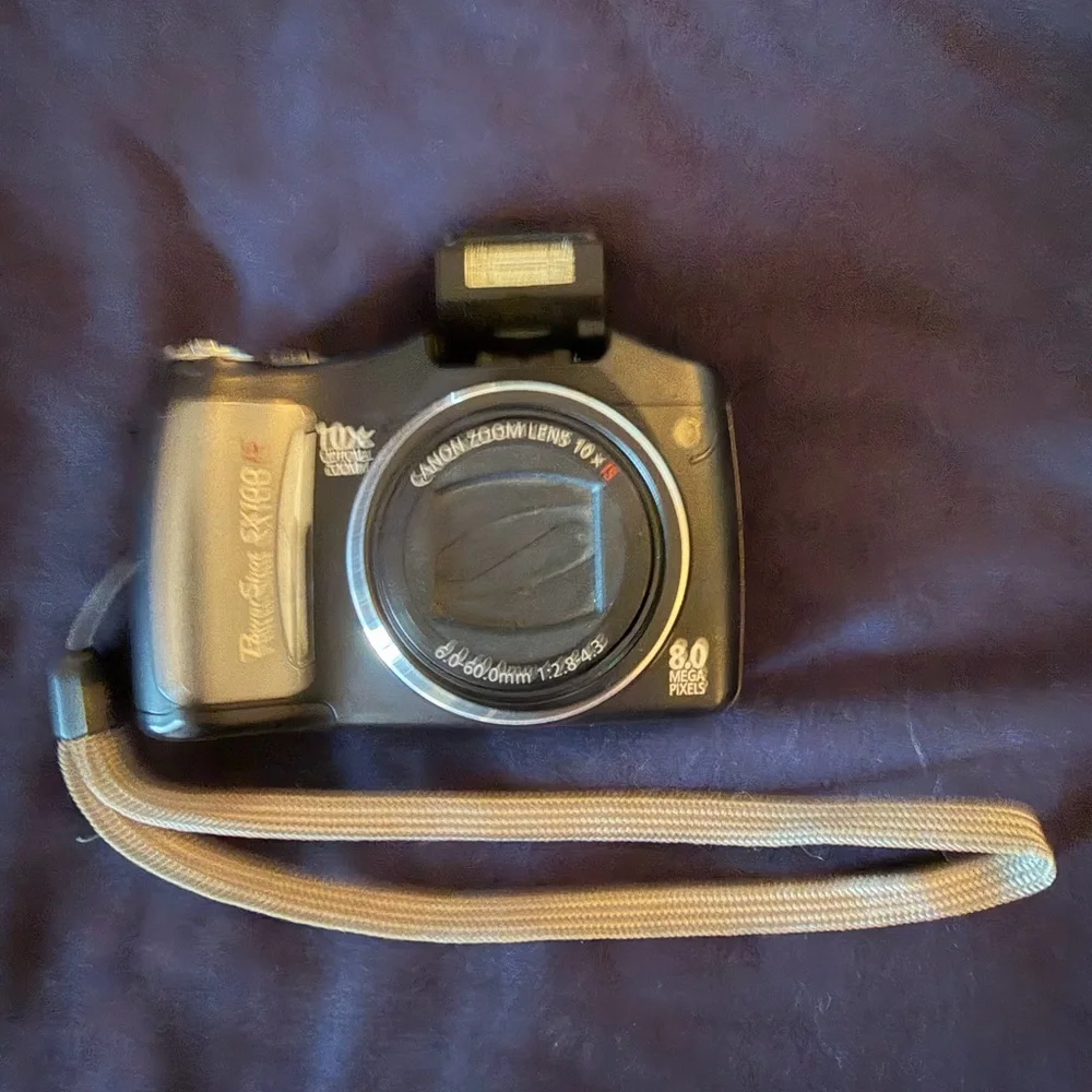 Canon PowerShot SX100 IS Black with Tan Strap